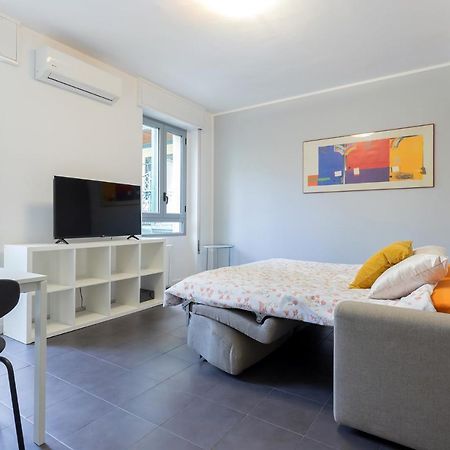 شقة 20Mins From Duomo - Renovated Apt Near City Center ميلان المظهر الخارجي الصورة