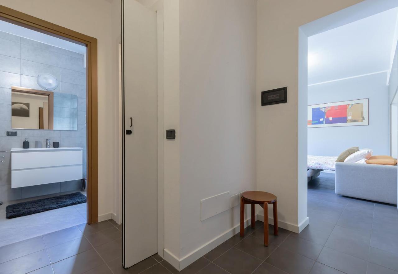 شقة 20Mins From Duomo - Renovated Apt Near City Center ميلان المظهر الخارجي الصورة