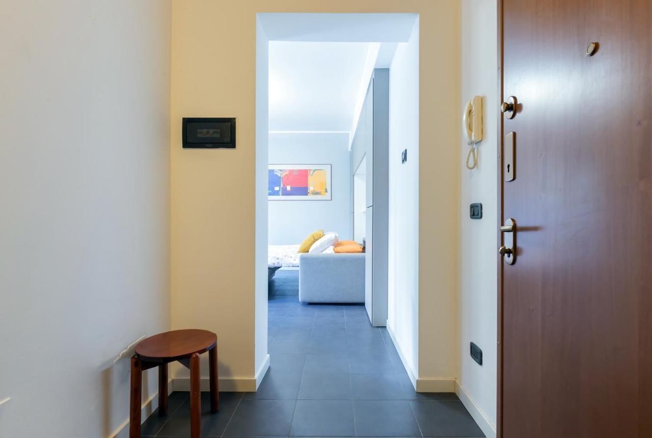 شقة 20Mins From Duomo - Renovated Apt Near City Center ميلان المظهر الخارجي الصورة